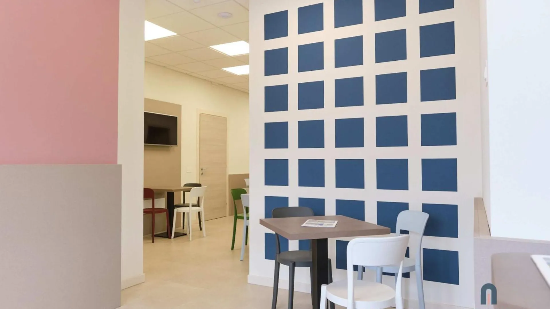 Room In Bb - Modernly Renovated Double Room In A Bb In Porto Viro Guest house