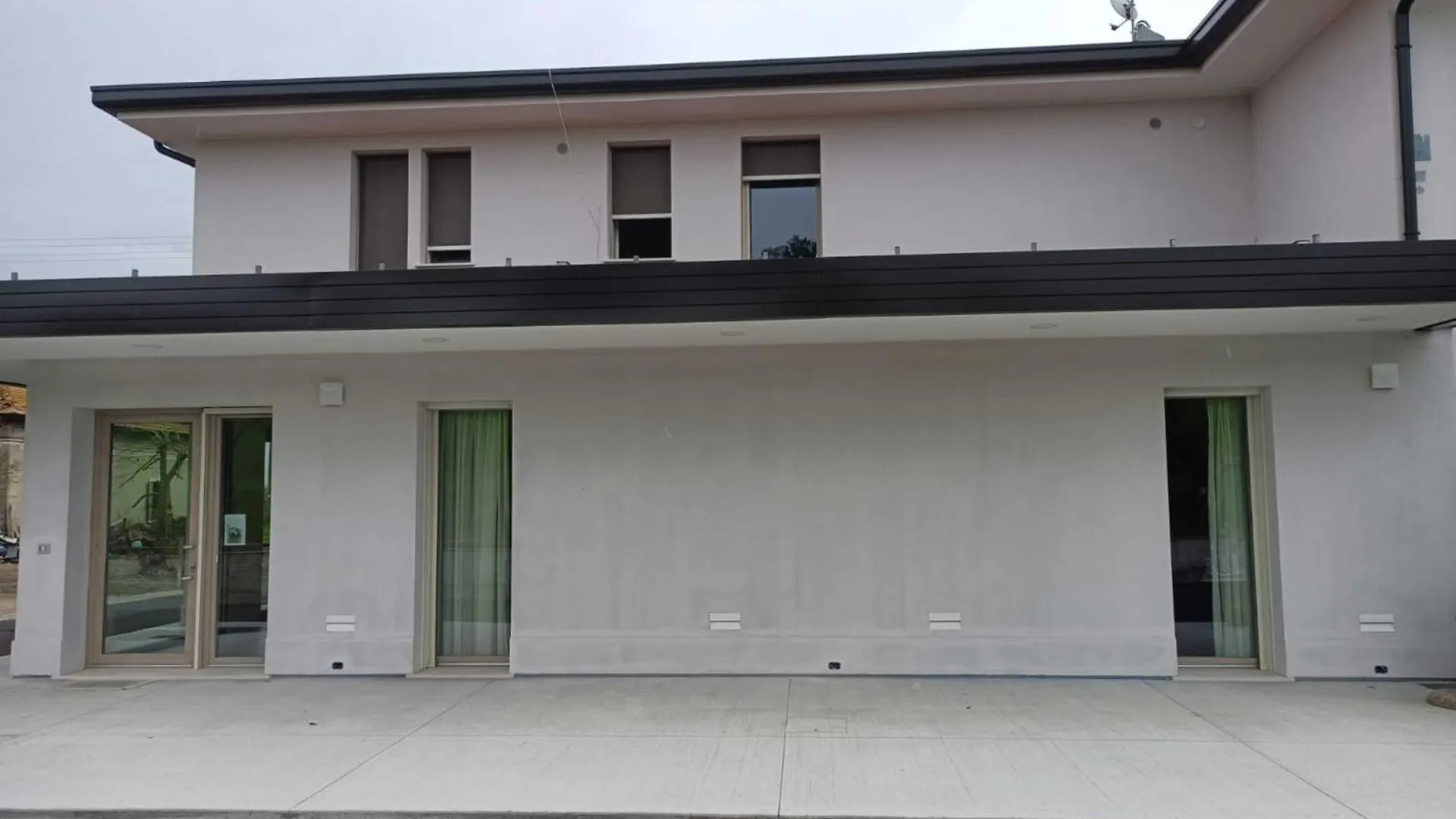 Room In Bb - Modernly Renovated Double Room In A Bb In Porto Viro Guest house